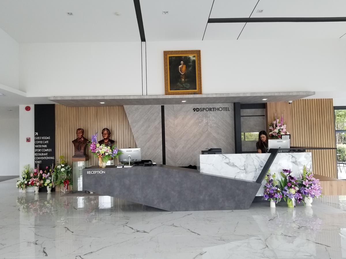 9D Sport Hotel Ούντον Τάνι Εξωτερικό φωτογραφία
