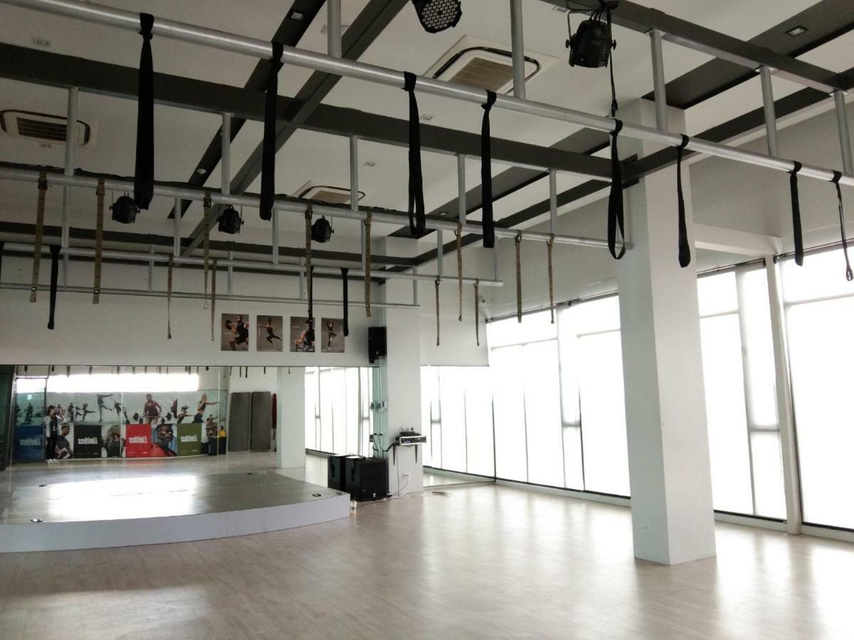 9D Sport Hotel Ούντον Τάνι Εξωτερικό φωτογραφία